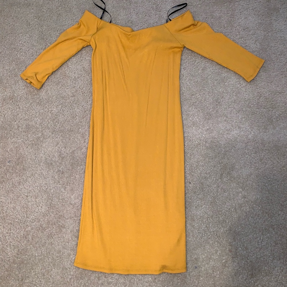 Bodycon off the shoulder dress